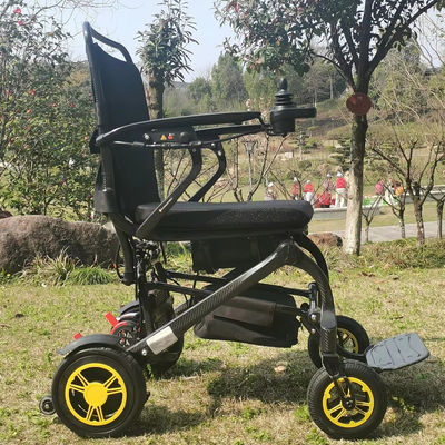 Ταξιδεύουν άνετα οι ανάπηροι και οι ηλικιωμένοι με ηλεκτρική αναπηρική καρέκλα από πλήρη άνθρακα